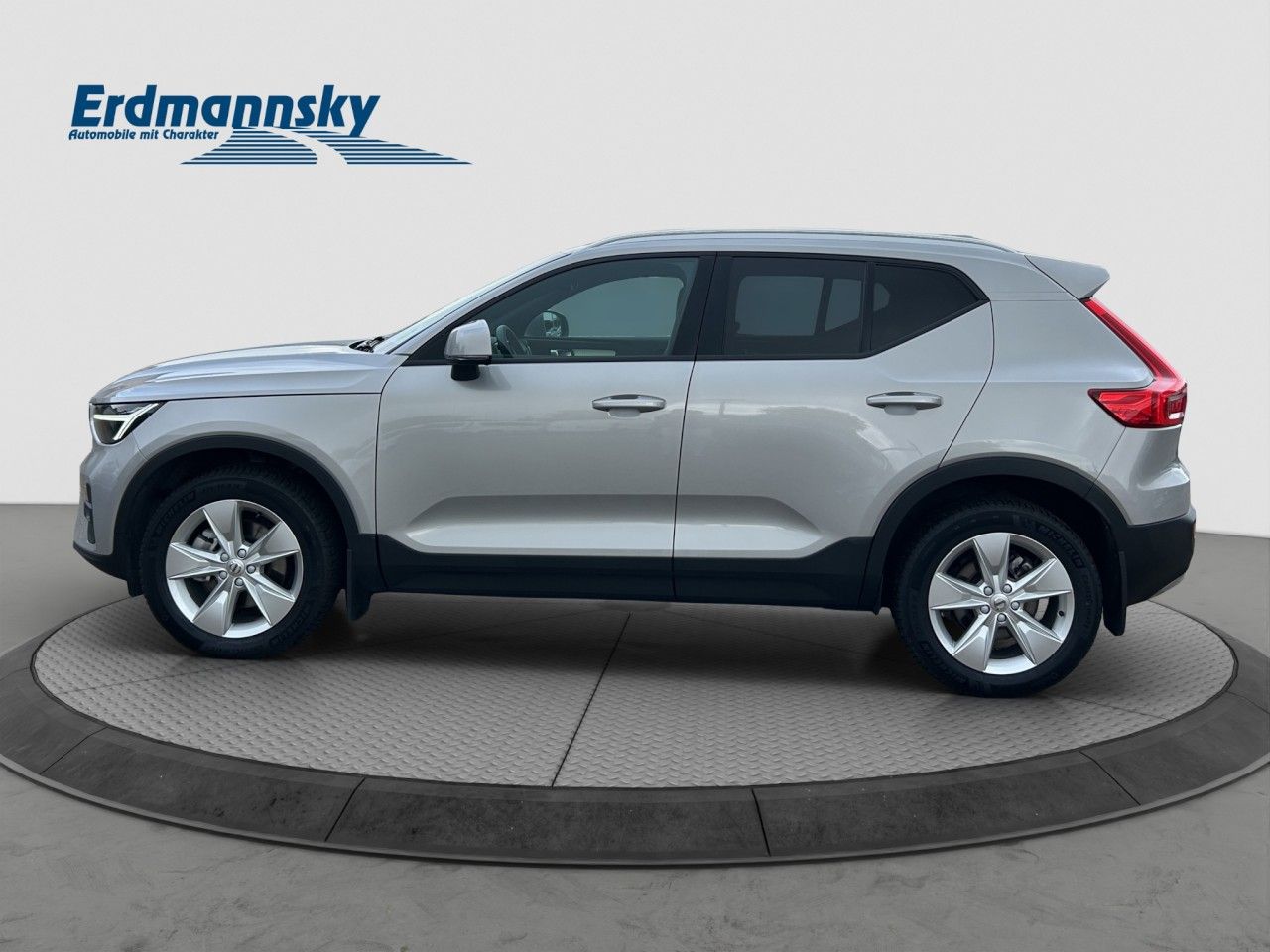 Volvo XC40 B4 Core/Navi/LED/AHK/Standhz/Kam/BLIS/el.HK