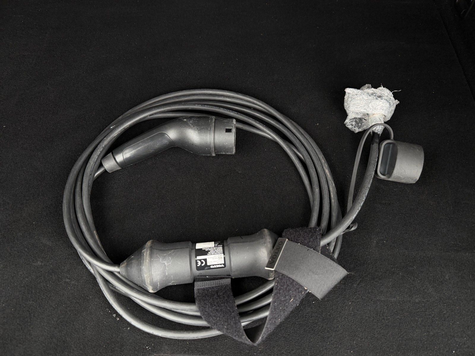 Volvo XC60 T6 253 +145 R-Design AWD Ultimate Dark*Pano