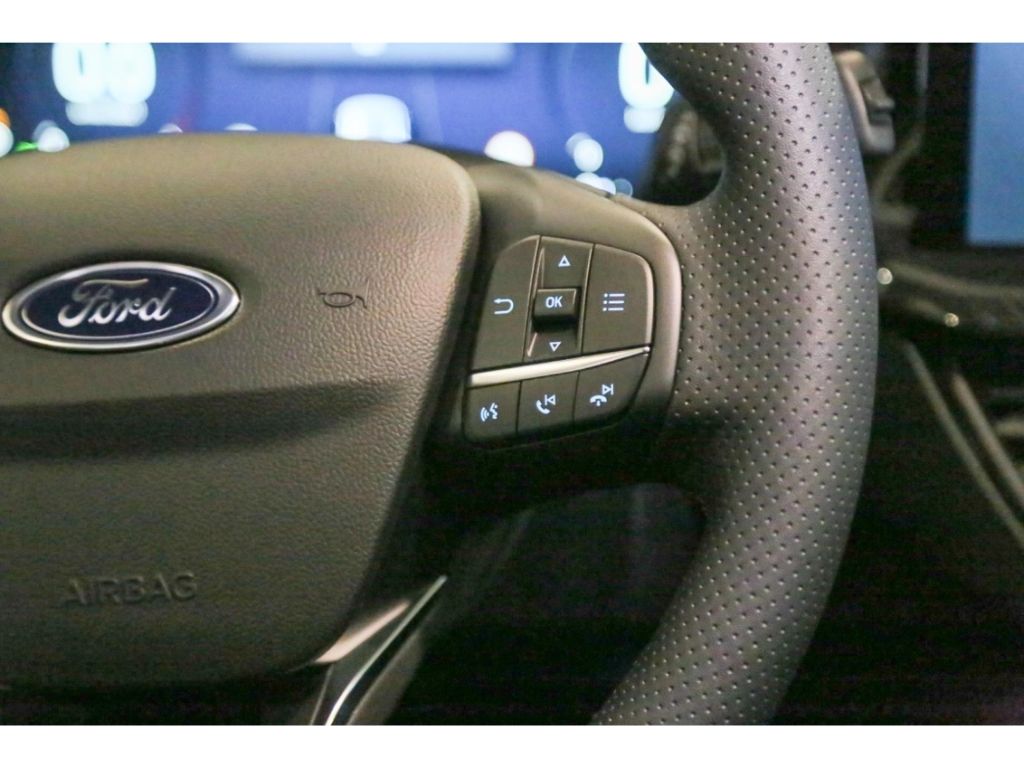 Ford Focus 1.0 MHEV Aut. ST-Line X Navi ACC BLIS Pano