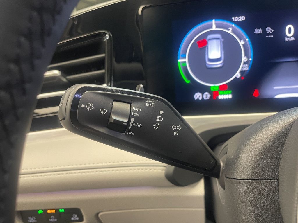 Volkswagen Passat Variant 1.5 eHybrid Elegance DSG Matrix