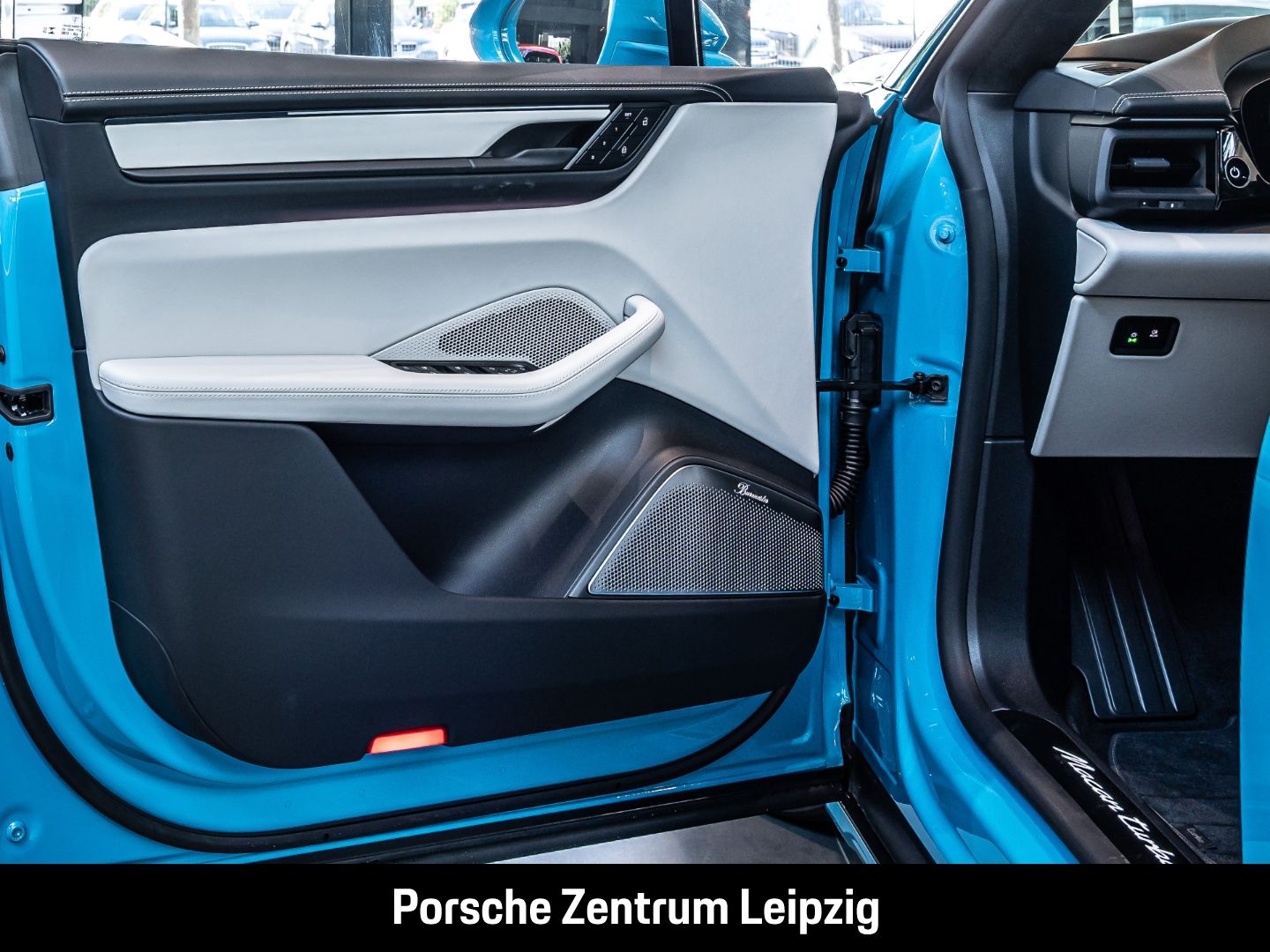 Porsche Macan Turbo FnW Miamiblau! Burmester AR-HeadUp