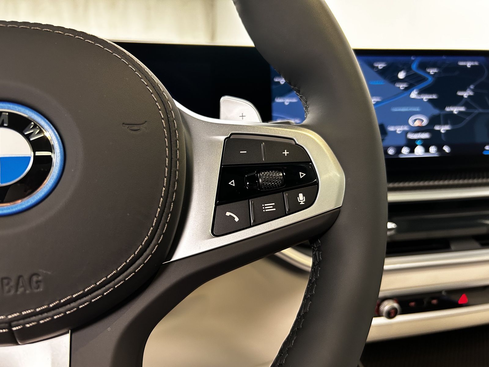 BMW X5 xDrive50e M Sportpaket Pro B&W Pano. AHK DAB