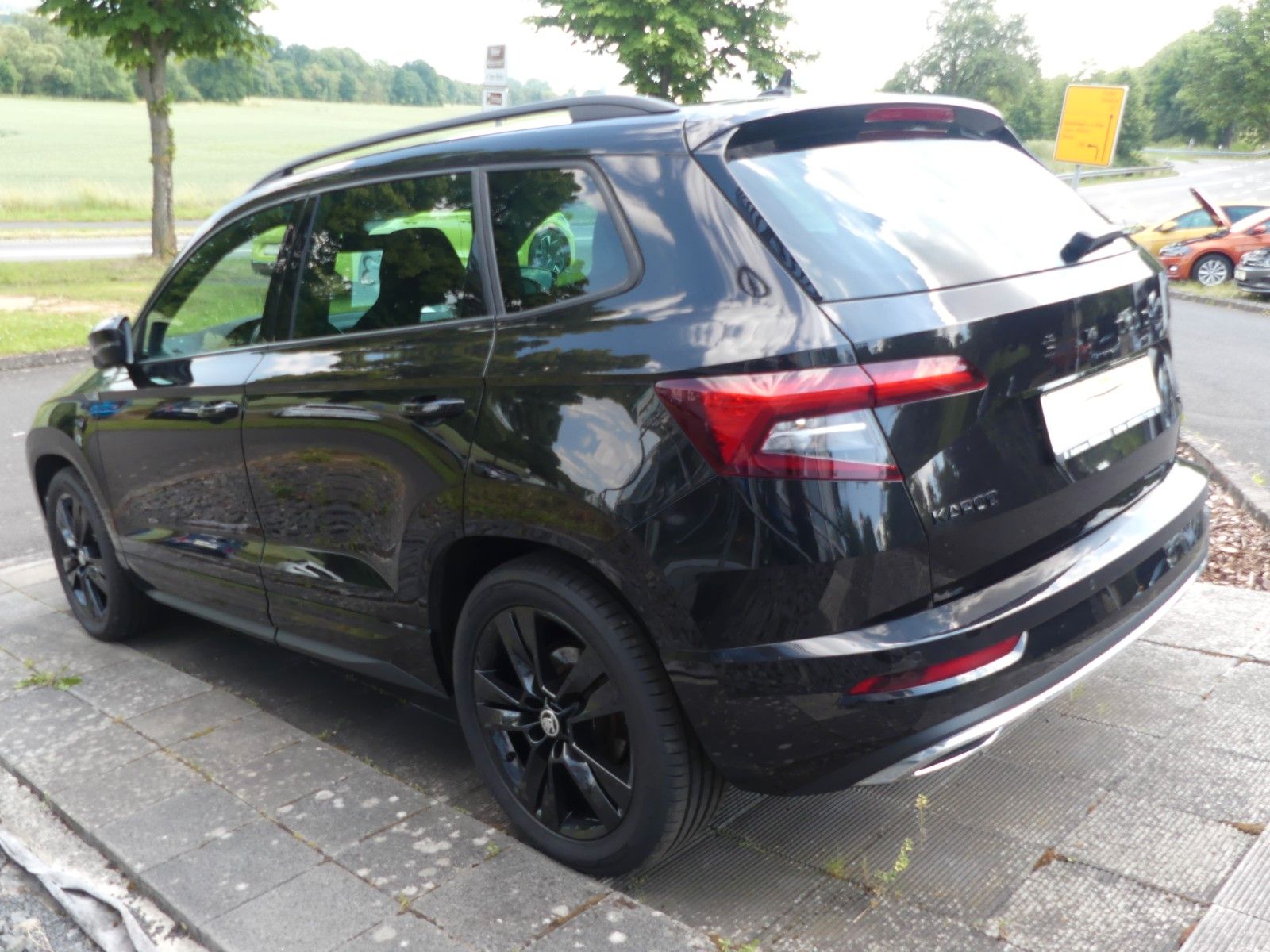 Skoda Karoq Sportline 4x4, Canton, LED, AHK, RF Kamera