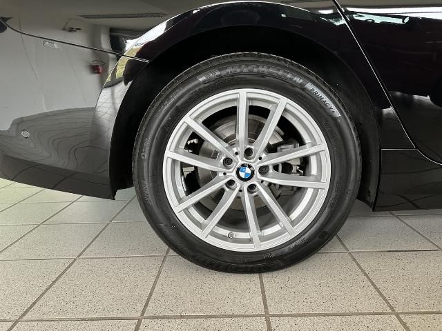 BMW 320 d Limousine xDrive Schiebedach Lenkrad behei