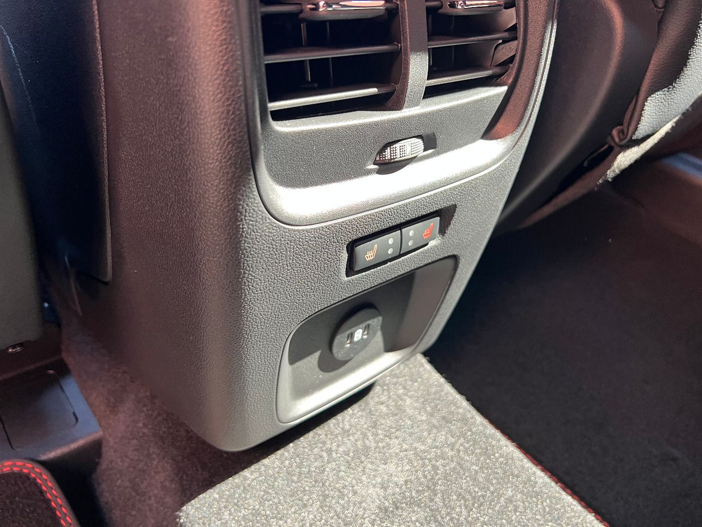 Ford KUGA ST-Line X - Samsaru's Car Outlet