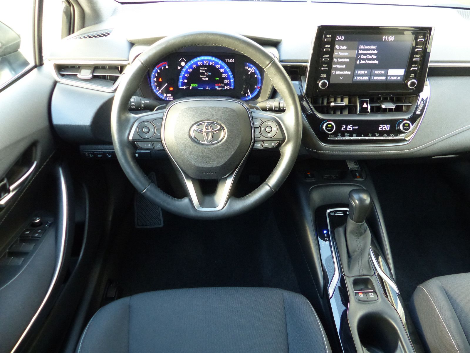 Toyota Corolla TS 2.0 Hybrid Einparkh. Selbstlenkend