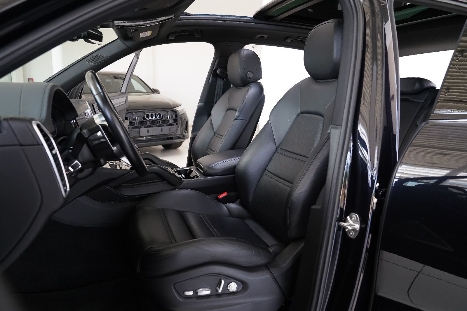 Porsche Cayenne E-Hybrid SportDesign Pano Burmester® 3D