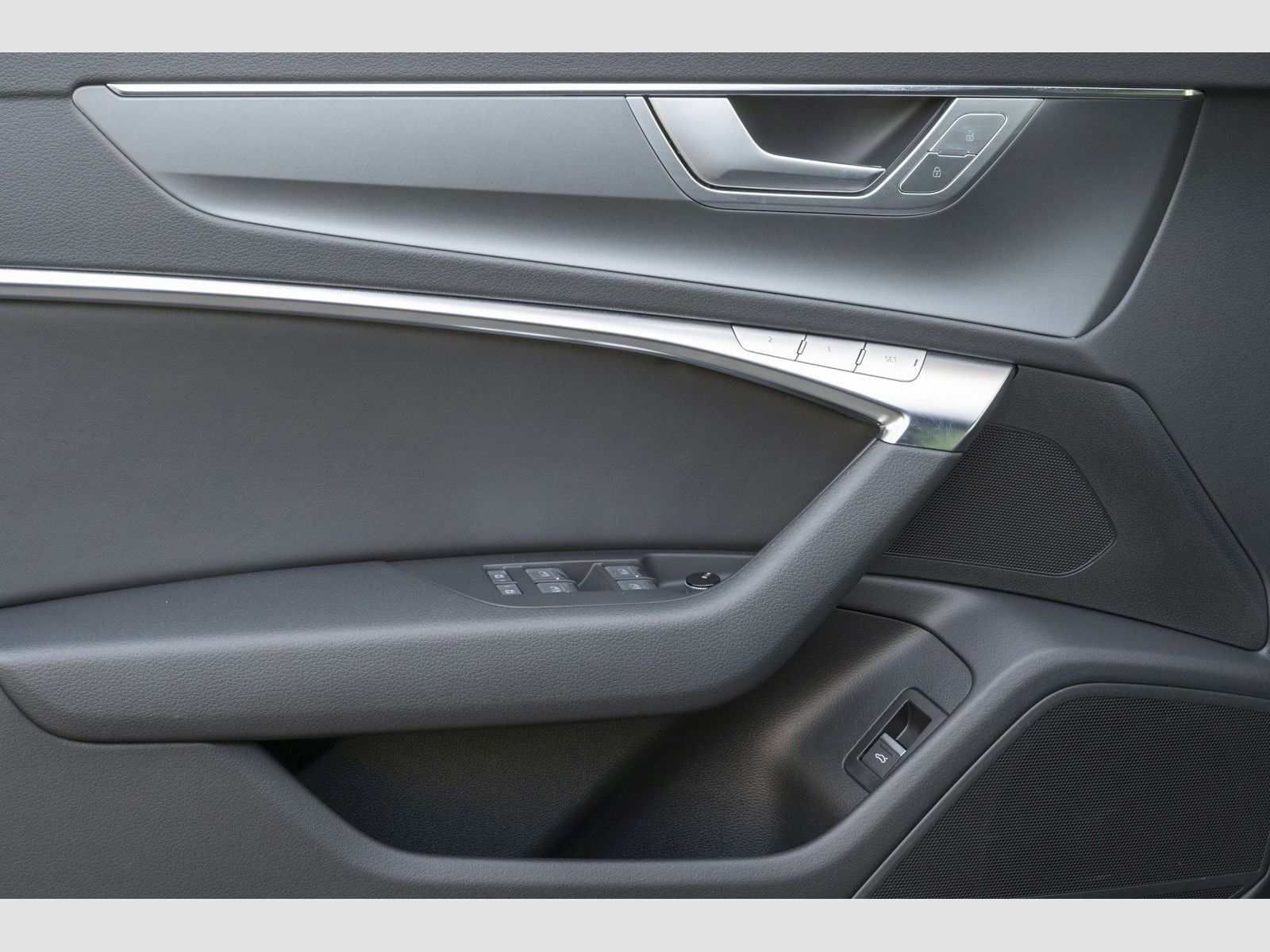 Audi A6 Avant 40 TDI quattro advanced - Samsaru's Car Outlet