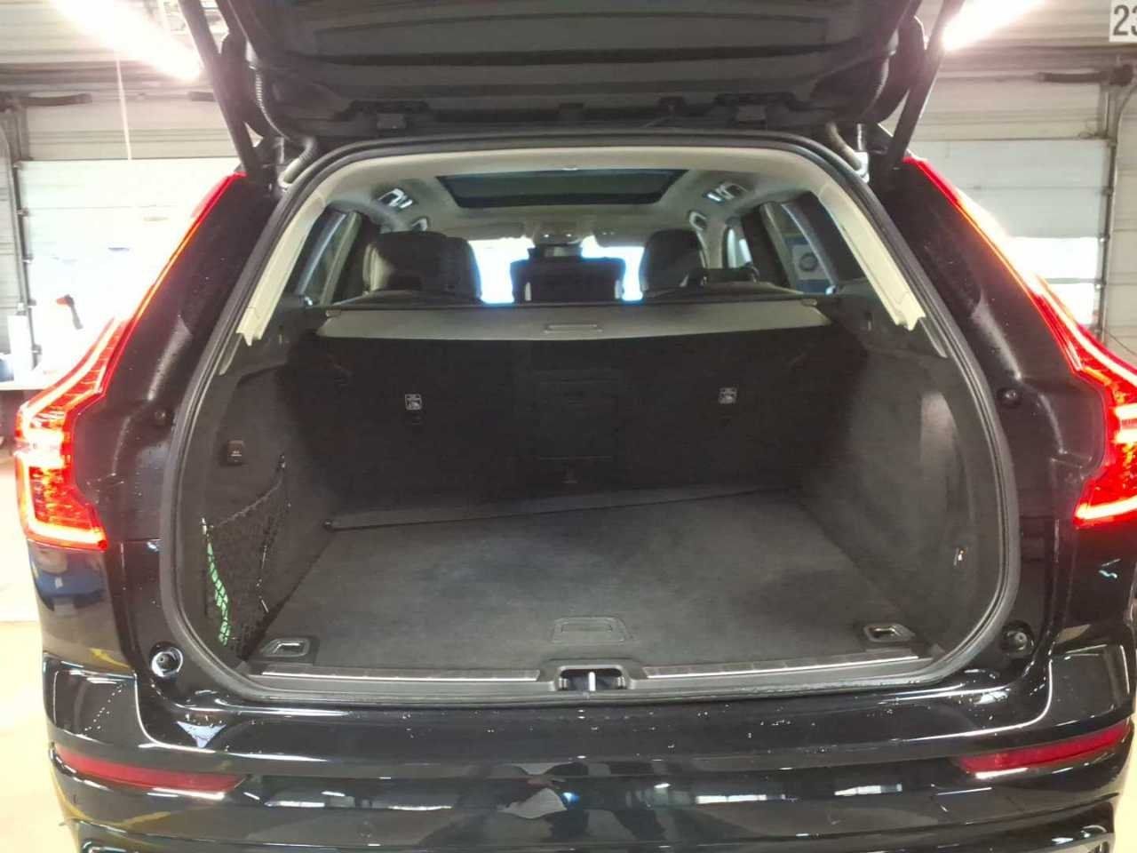 Volvo XC 60 B4 AHK S-Dach El.Heckkl.