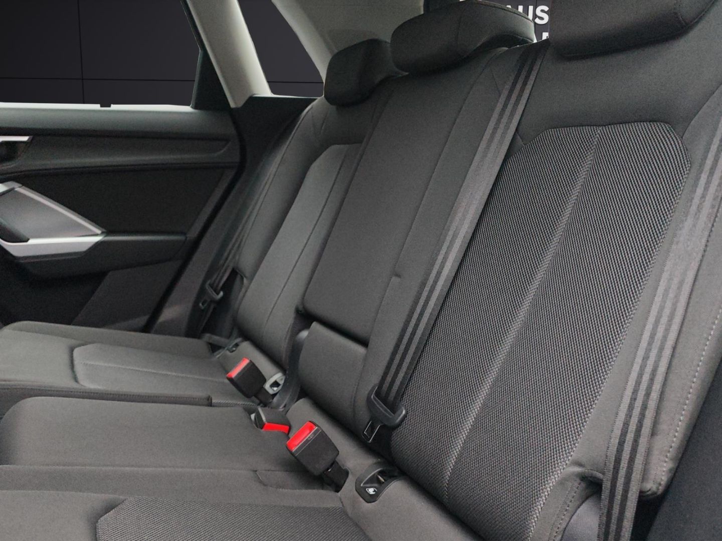 Audi Q3 35 TFSI advanced AHK ACC Apple CarPlay Androi