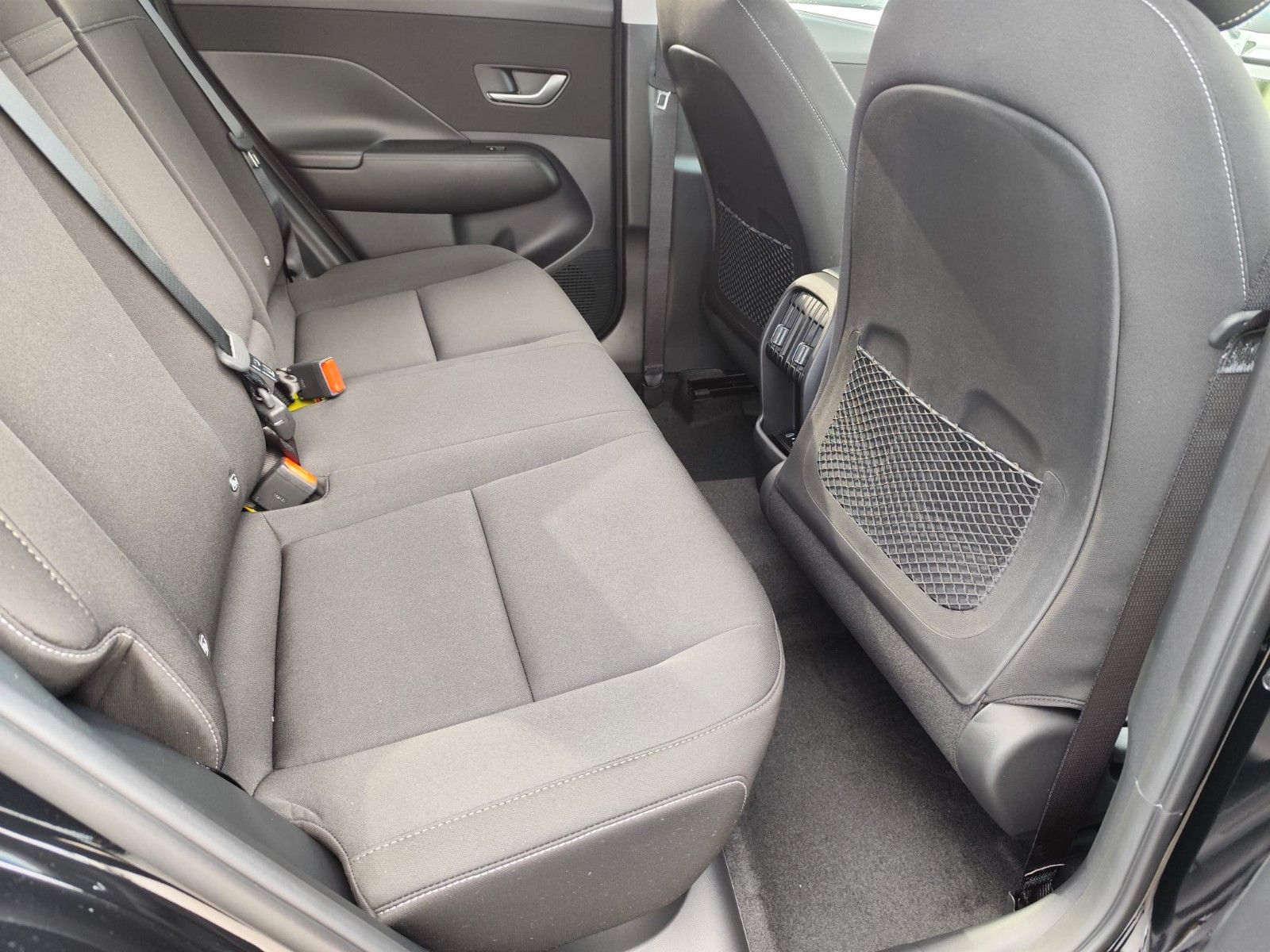 Hyundai Kona 1.6 T-GDI Trend - Samsaru's Car Outlet
