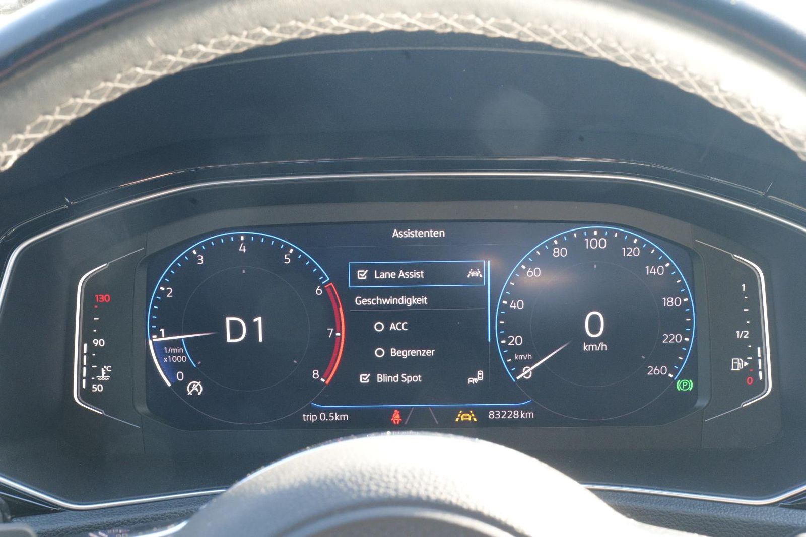 Volkswagen T-ROC Sport 1.5 TSI - Samsaru's Car Outlet