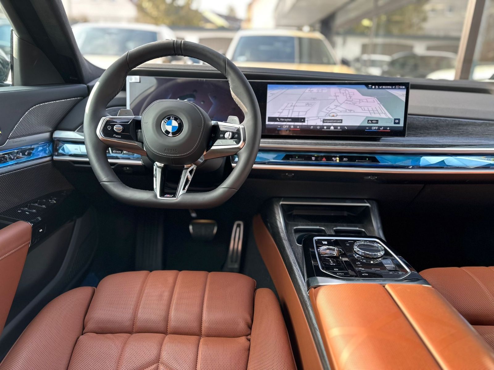 BMW 740d M INDIVIDUAL.AUTOTÜR.FOND ENT.SKY.MASSAGE