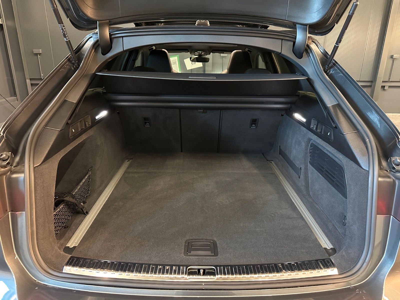 Audi RS6 Avant 4.0 TFSI quattro*LASER*PANORAMA*DYNAMI