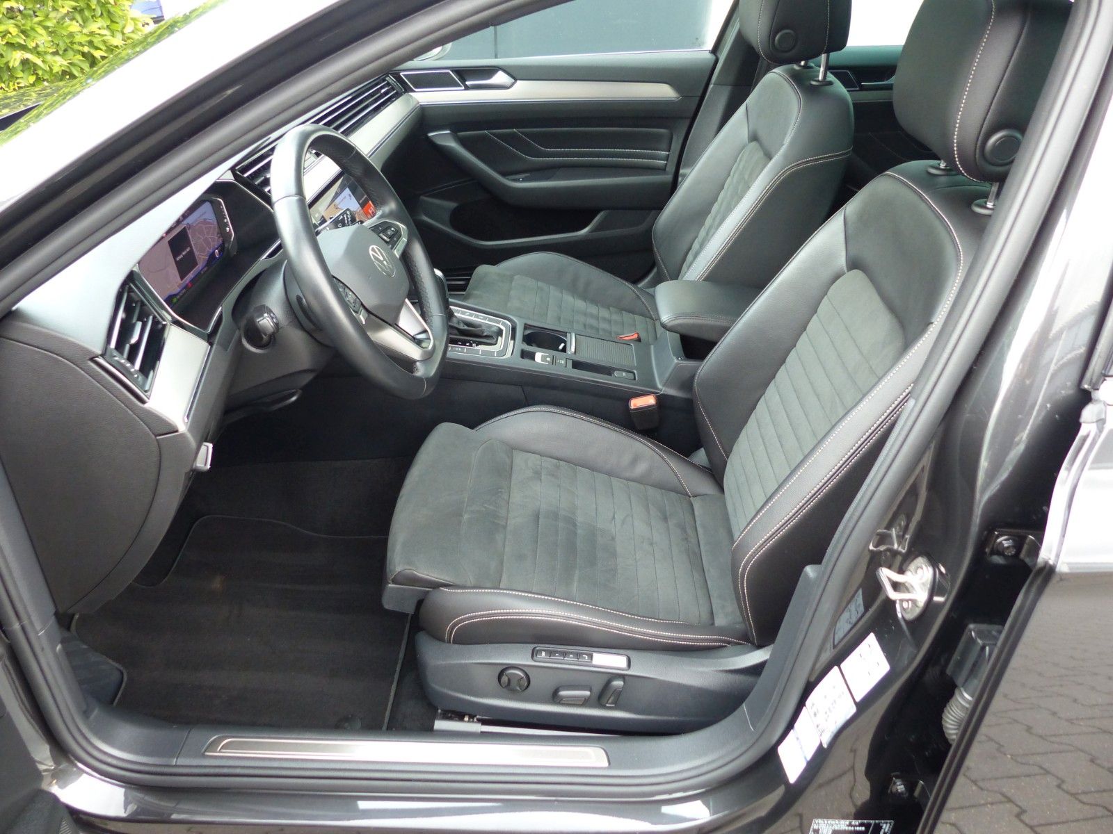 Volkswagen Passat Variant Elegance 2.0 TDI,Pano,AHK,Matrix