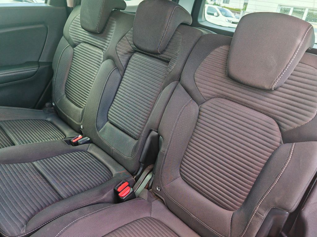Renault Grand Scenic TCe 140 EDC - Samsaru's Car Outlet