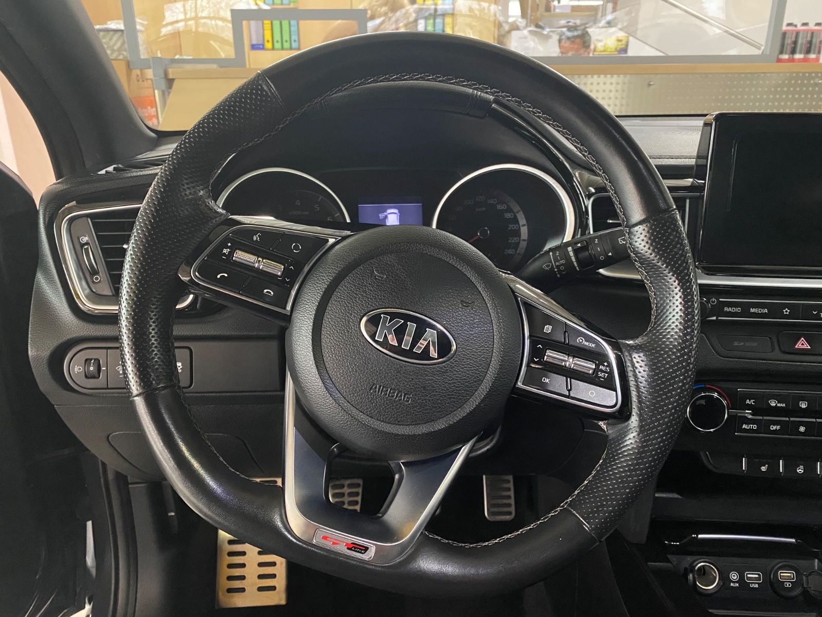 Kia pro cee'd / ProCeed - Samsaru's Car Outlet