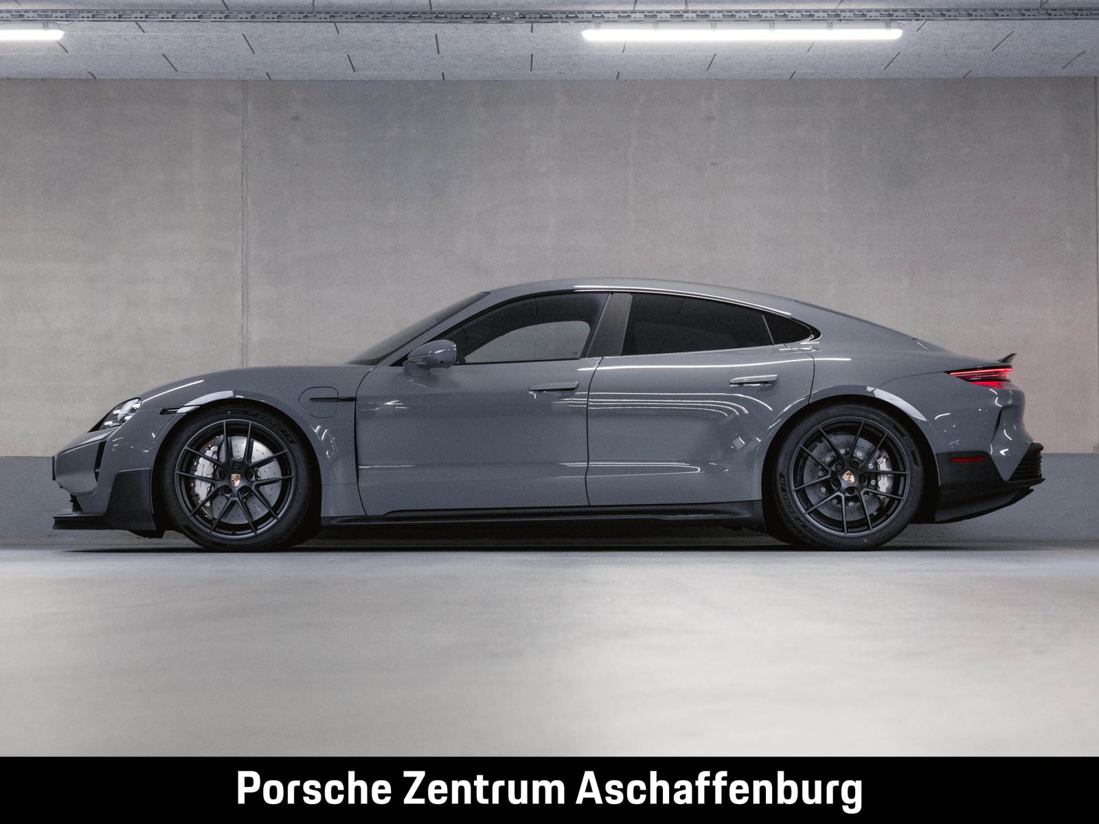 Porsche Taycan Turbo GT PTS 18 Wege Burmester