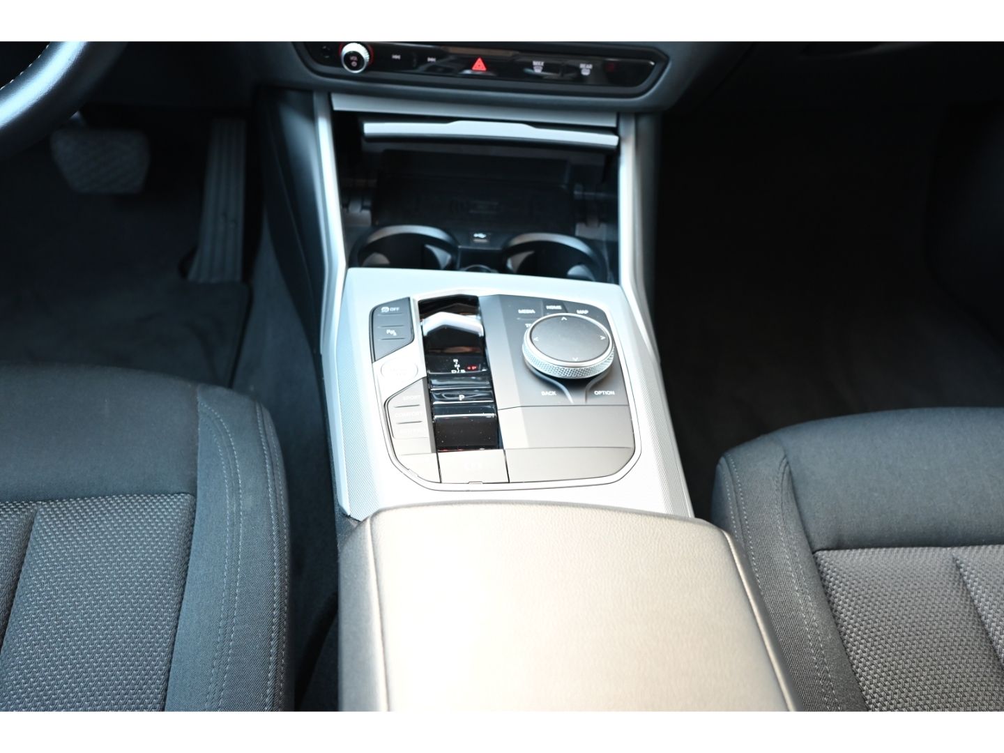 BMW 320 d xDrive Touring MHyb - Samsaru's Car Outlet