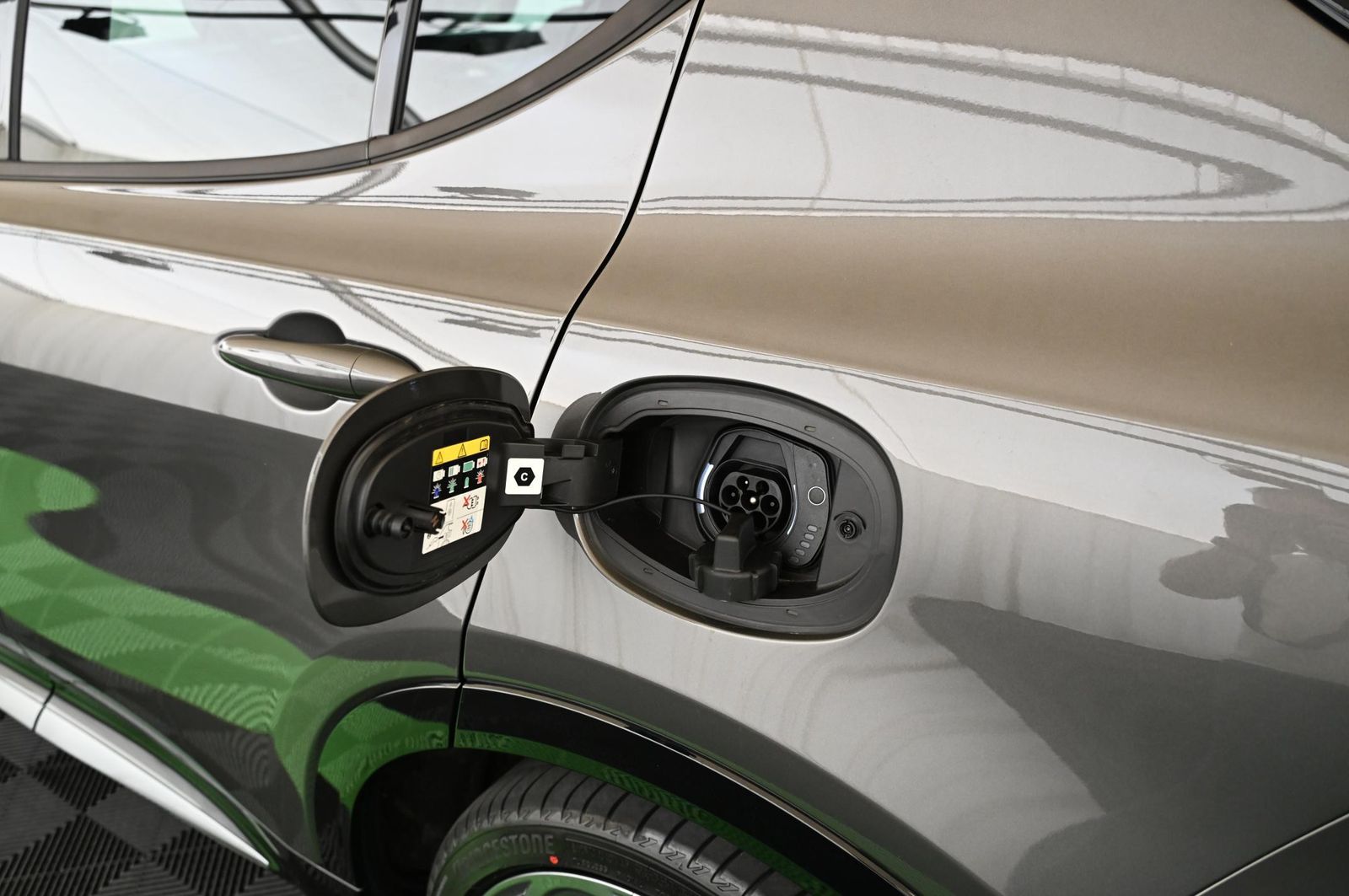 Alfa Romeo Tonale 1.3 PHEV 280 Q4 Ti LED/PANO/BREMBO/20
