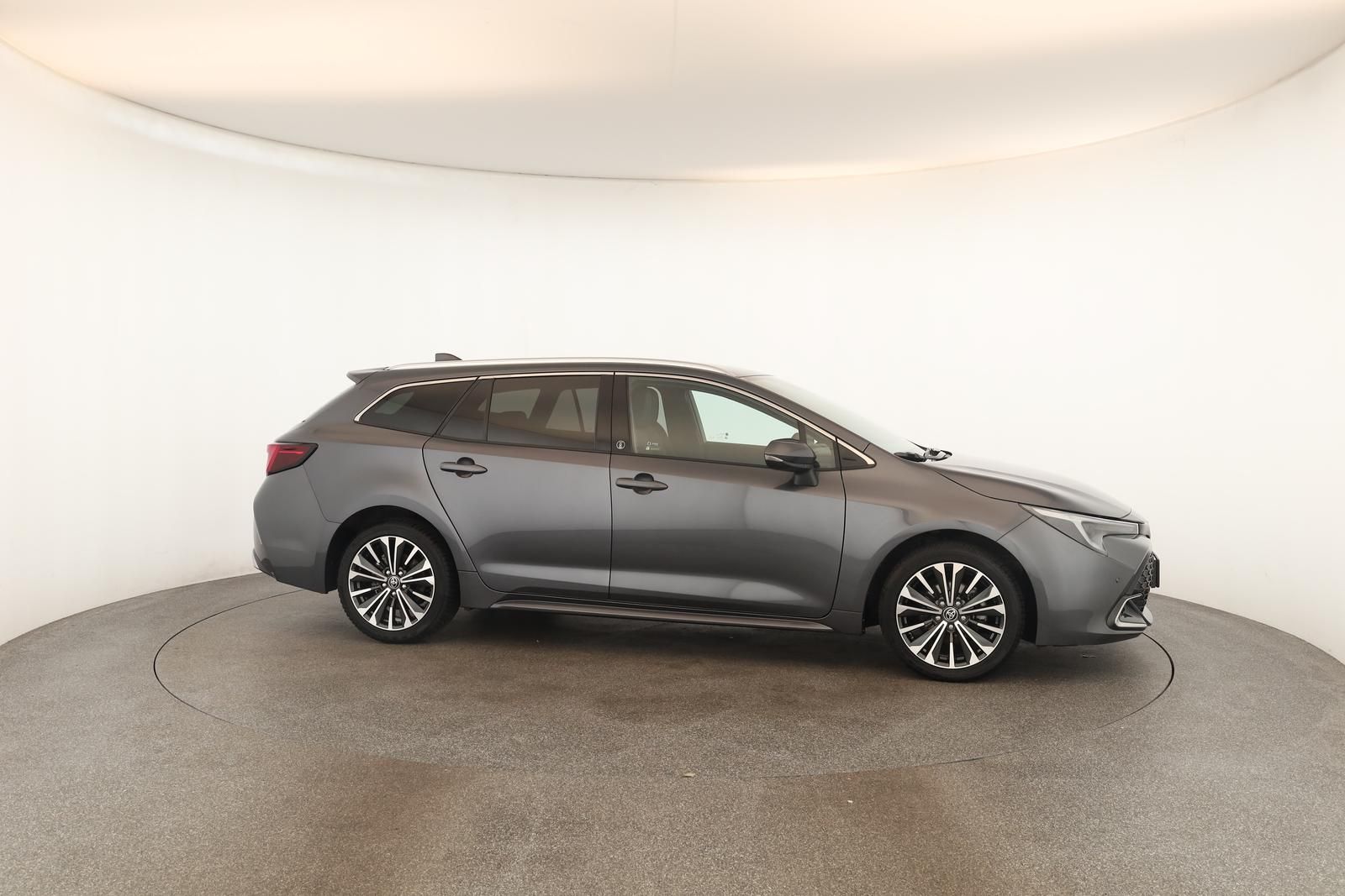 Toyota Corolla Touring Sports 1.8 CVT Team D Navi Kam