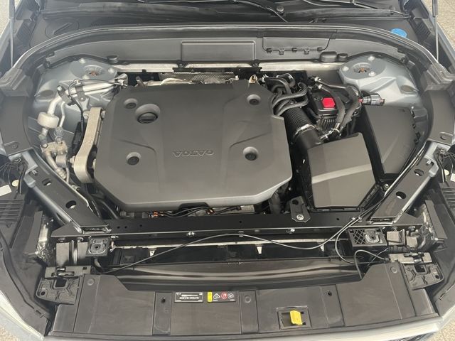 Volvo XC60 Core AWD 2.0 NAVI+SITZHEIZ+KAMERA+AHK+LED