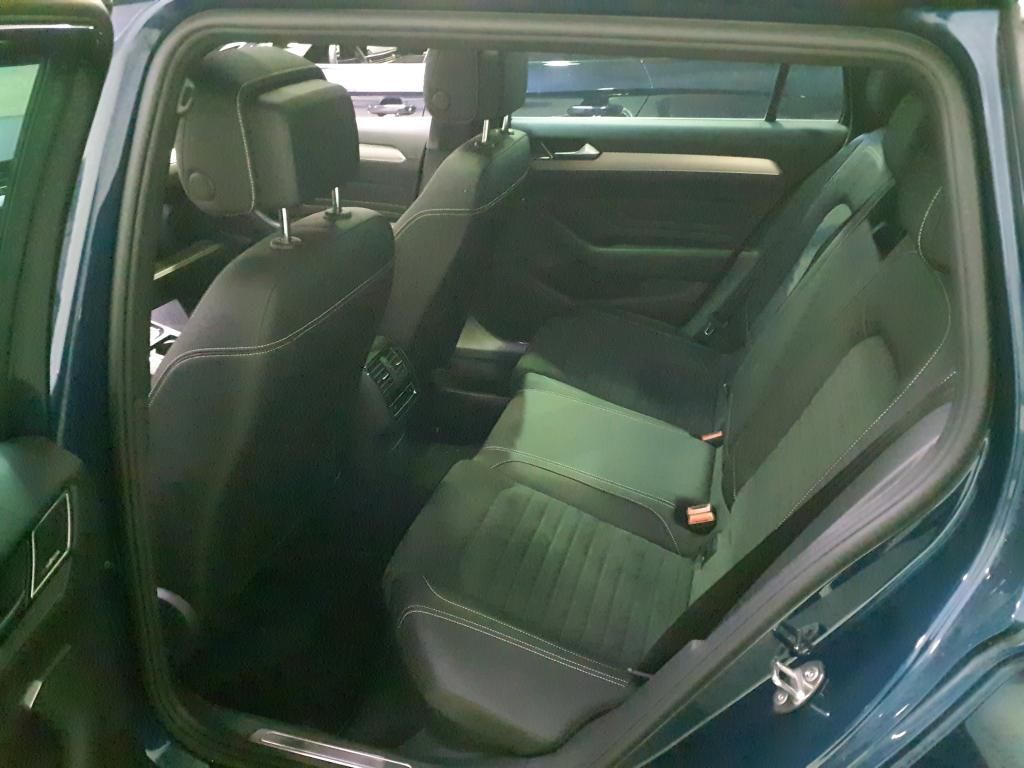 Volkswagen Passat Variant 4Motion *AHK*PANO*360°*ACC*MATRIX