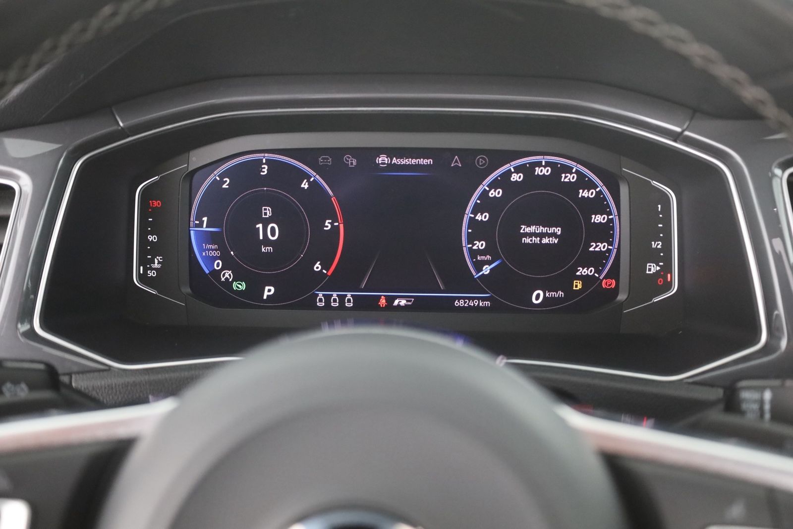 Volkswagen T-Roc 2.0 TDI DSG 4M R-Line - Samsaru's Car Outlet