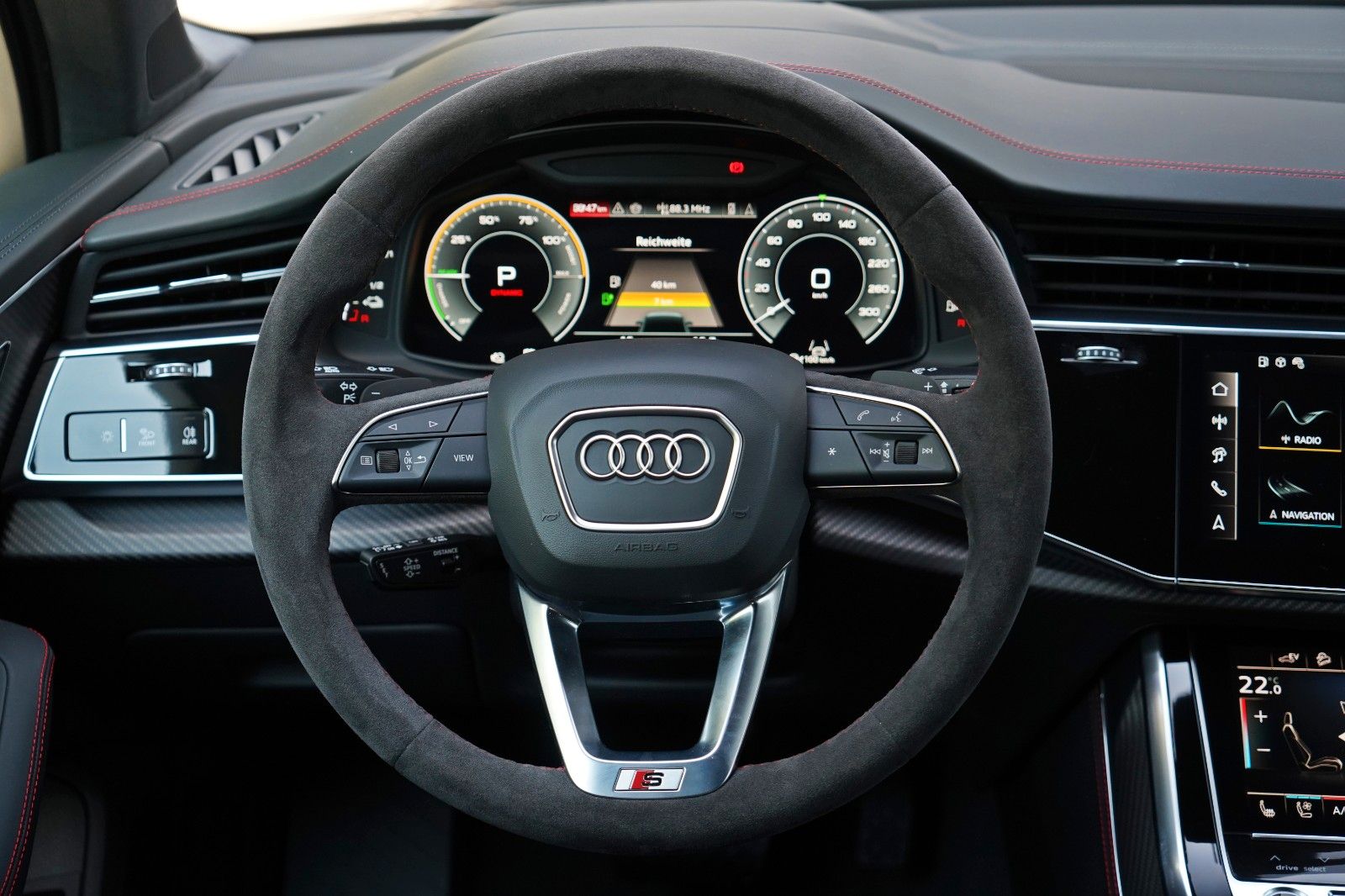 Audi Q7 60 TFSIe  CARBON OLED LASER MASSAGE SOFTCLOSE