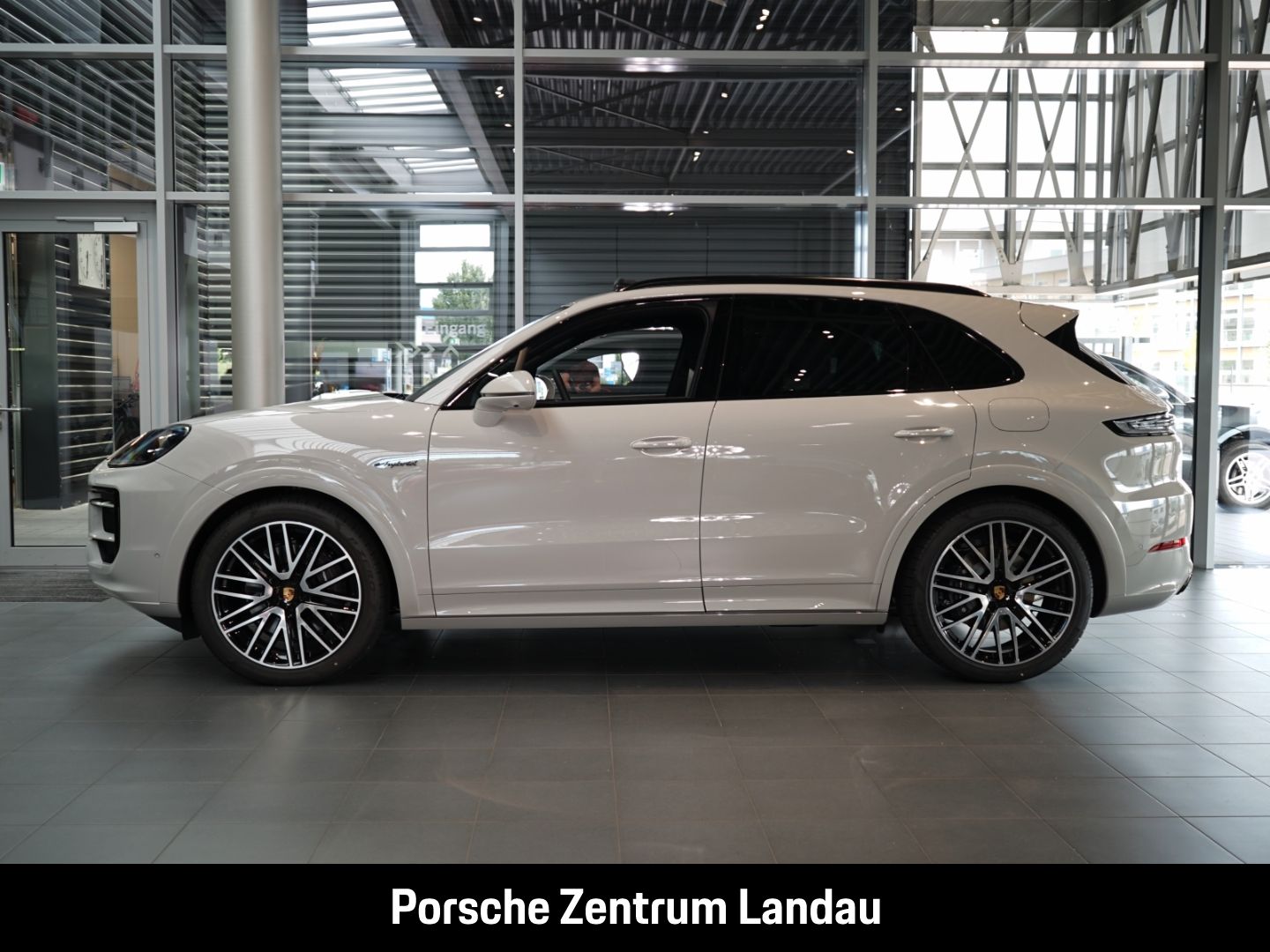 Porsche Cayenne E-Hybrid Burmester InnoDrive Head-Up