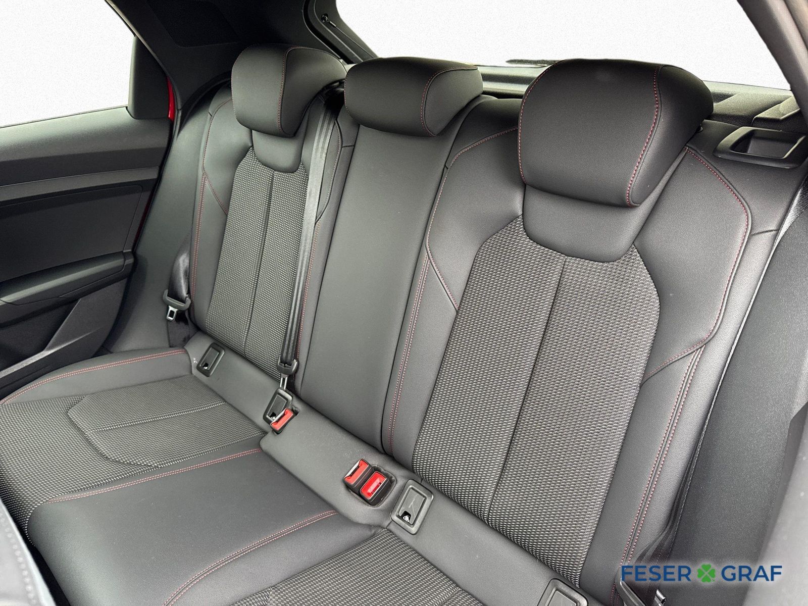 Audi A1 Spb. 35 TFSI - 3 x S line - Samsaru's Car Outlet