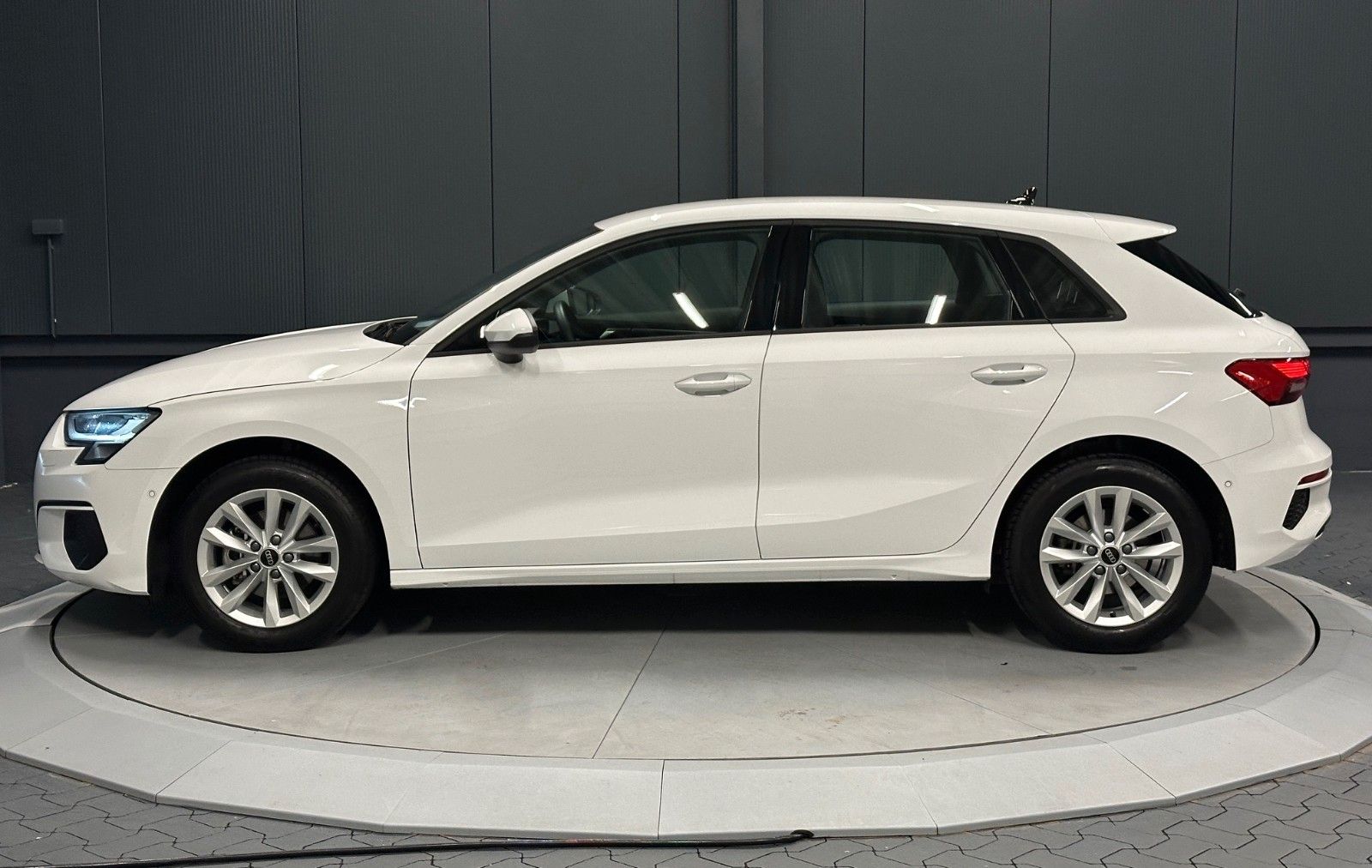 Audi A3 Sportback 35 TFSI *Sport-Sitz*ACC*Park-Assist