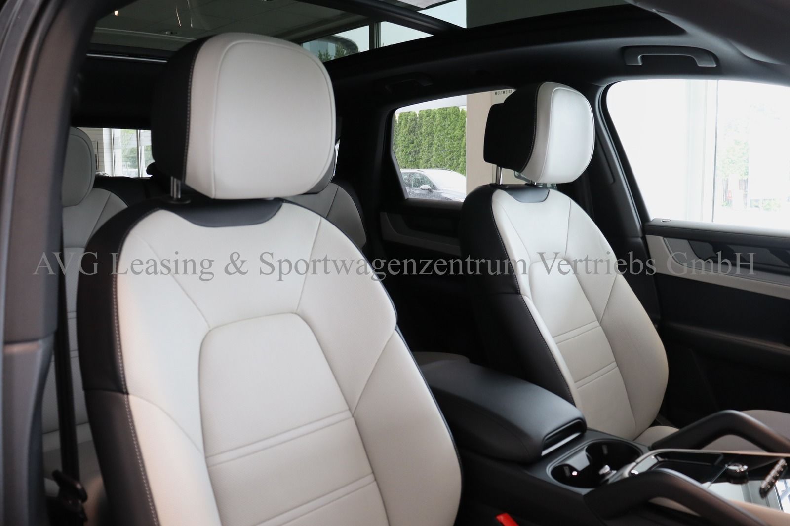 Porsche Cayenne E-Hybrid Dt/1.Hd/Bicolor Leder/Net.88k¤