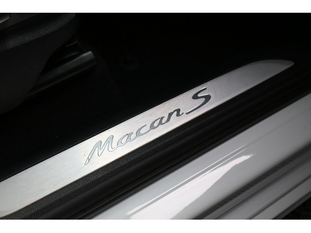 Porsche Macan 2.9 S Facelift PASM Panorama PDLS+ 20"
