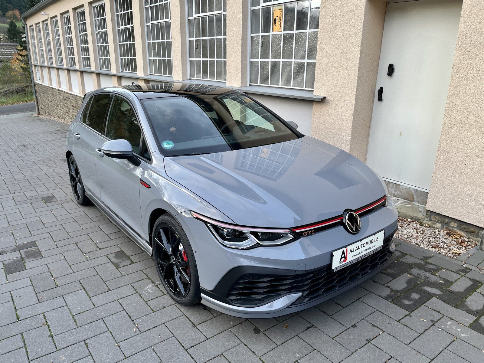 Volkswagen Golf 8 VIII GTI Clubsport - Samsaru's Car Outlet