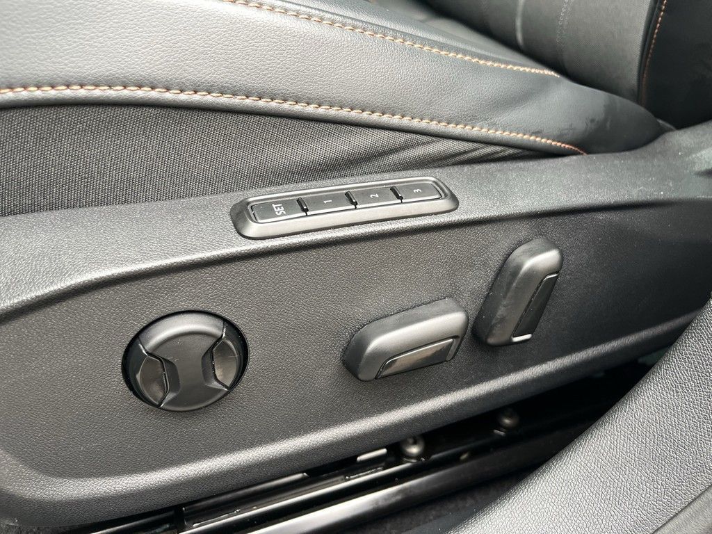 Cupra Formentor 2.0 TSI DSG VZ 4Drive AHK Pano Navi LE