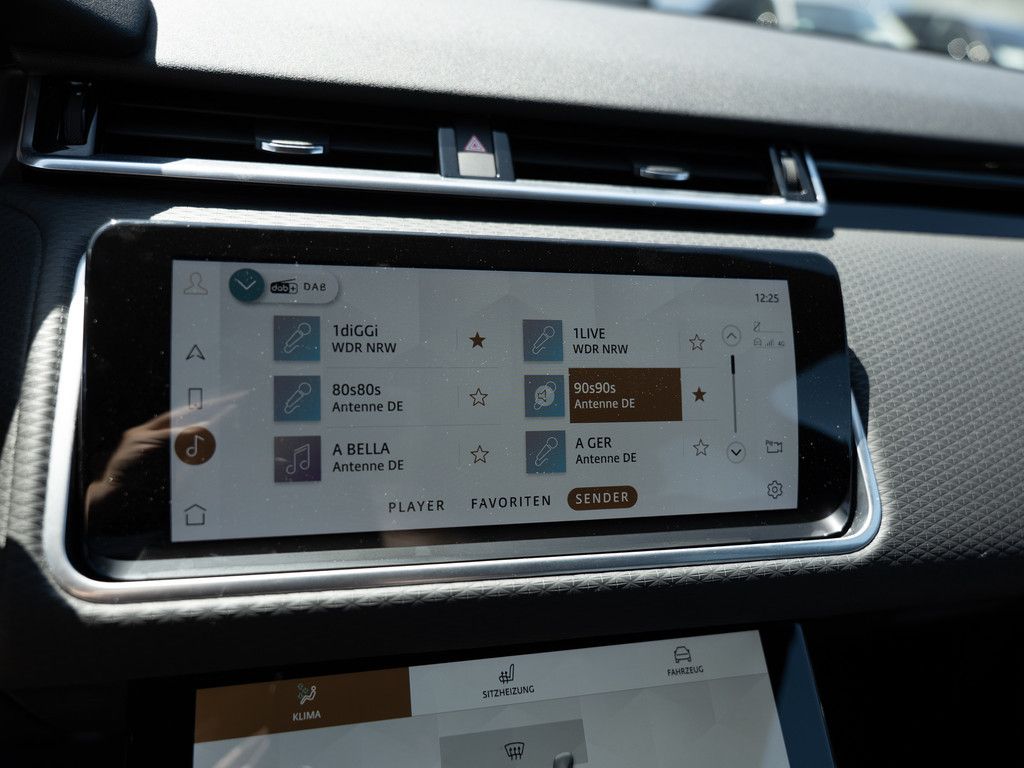 Range Rover Velar P400e S - Samsaru's Car Outlet
