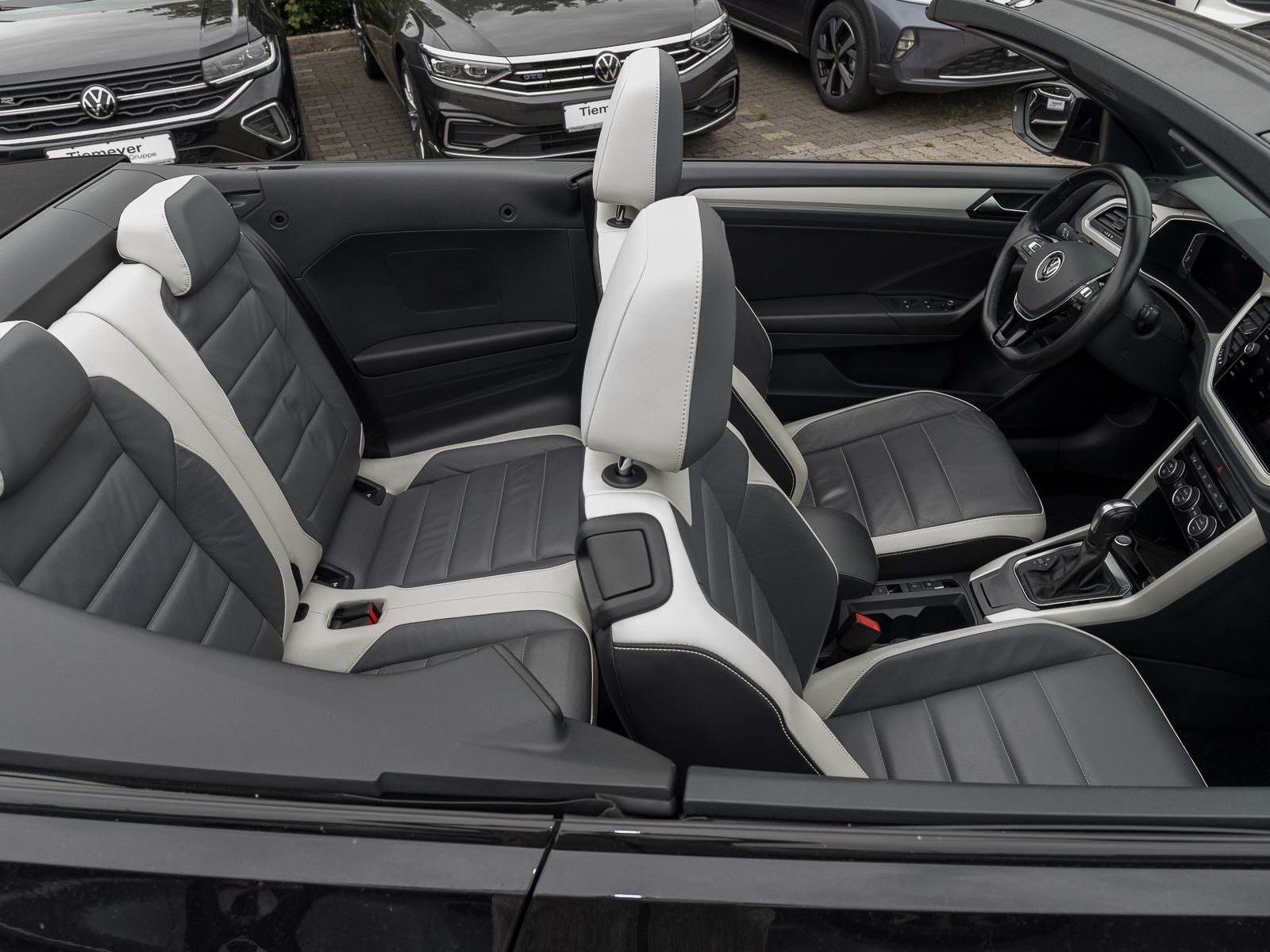Volkswagen T-Roc Cabriolet 1.5 TSI DSG STYLE - Samsaru's Car Outlet