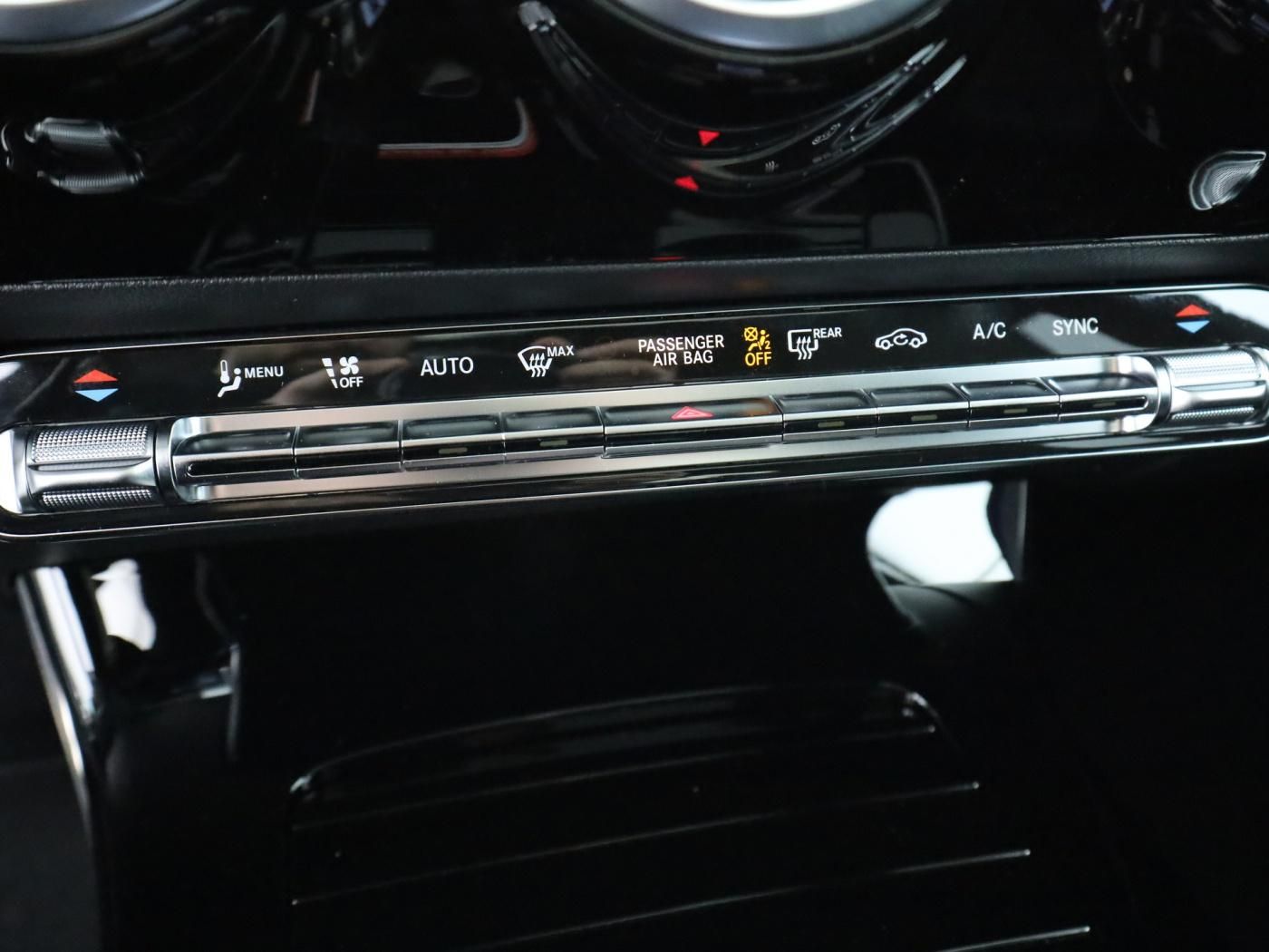 Mercedes-Benz CLA 220 4M Coupé - Samsaru's Car Outlet