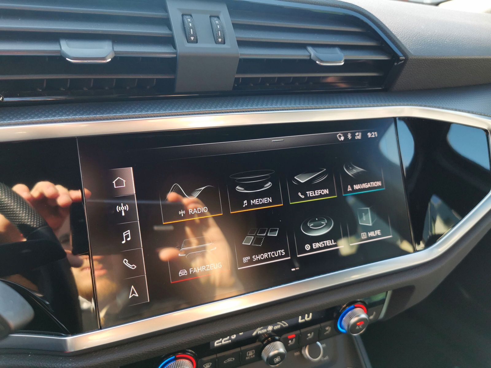 Audi Q3 S line 40 TDI quattro - Samsaru's Car Outlet