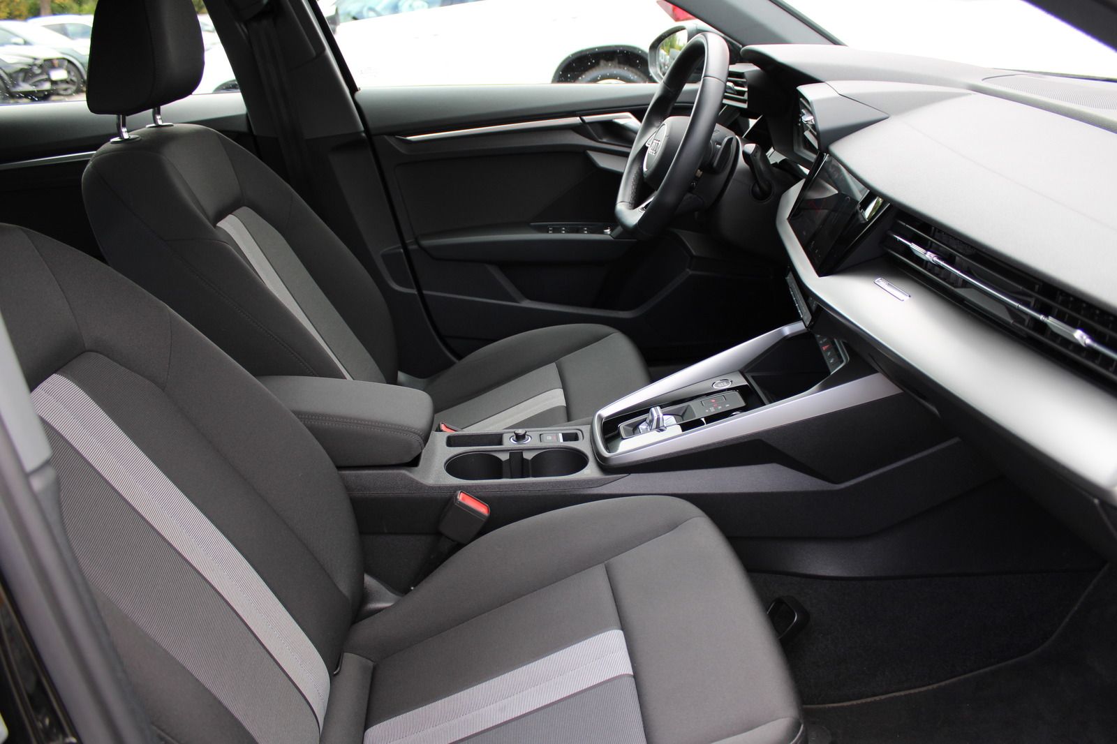 Audi A3 Sportback 35 TDI S-line LED Navi virtual Rfk