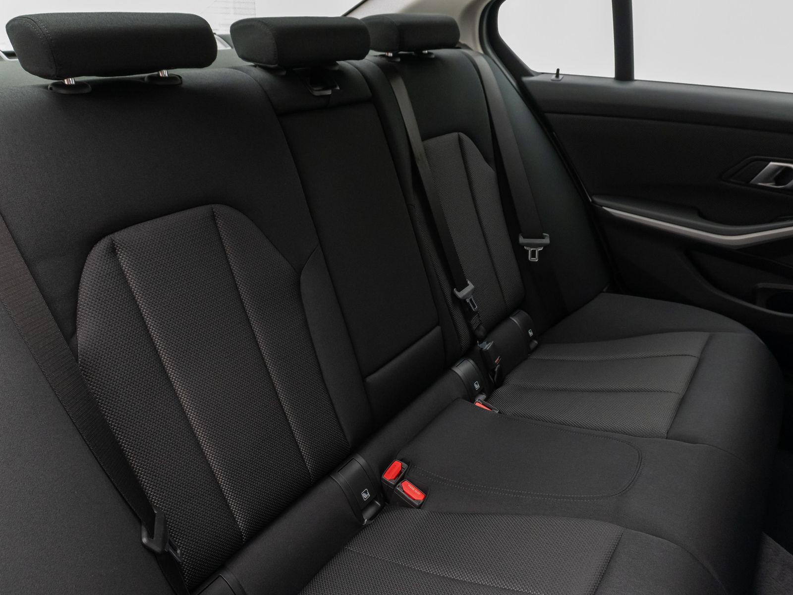 BMW 320e - Samsaru's Car Outlet