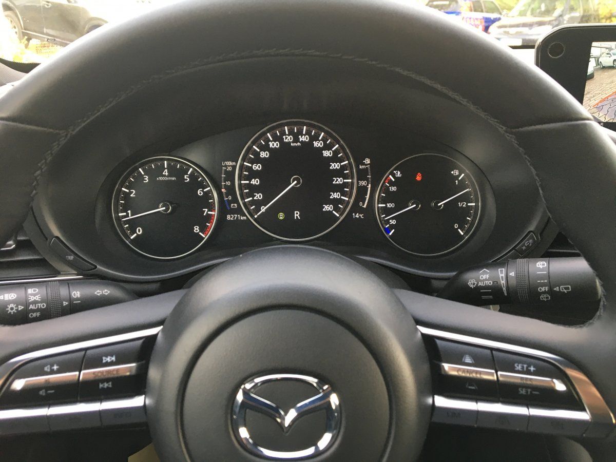Mazda 3 2.0 186PS HOMURA PRE-P LED Bose ACC