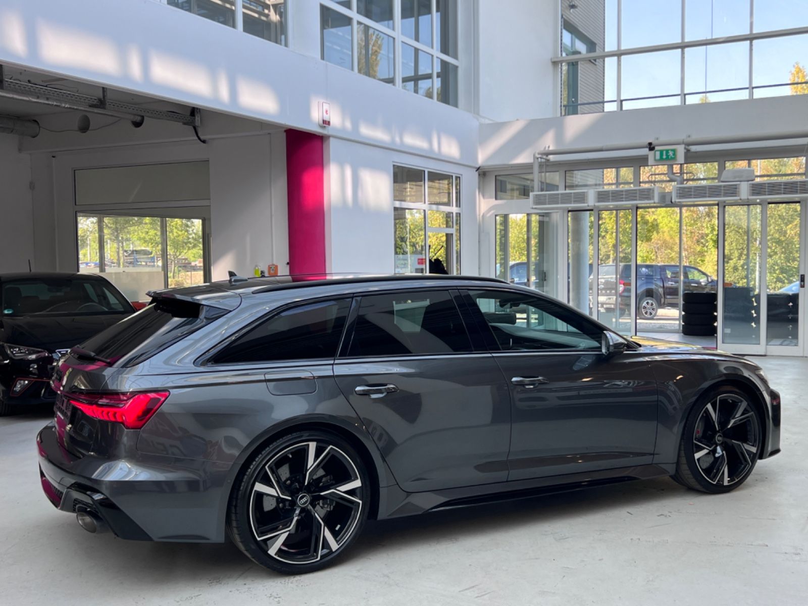 Audi RS6 4.0 TFSI  DynamikPlus+305kmh+Panoramad.+HUD