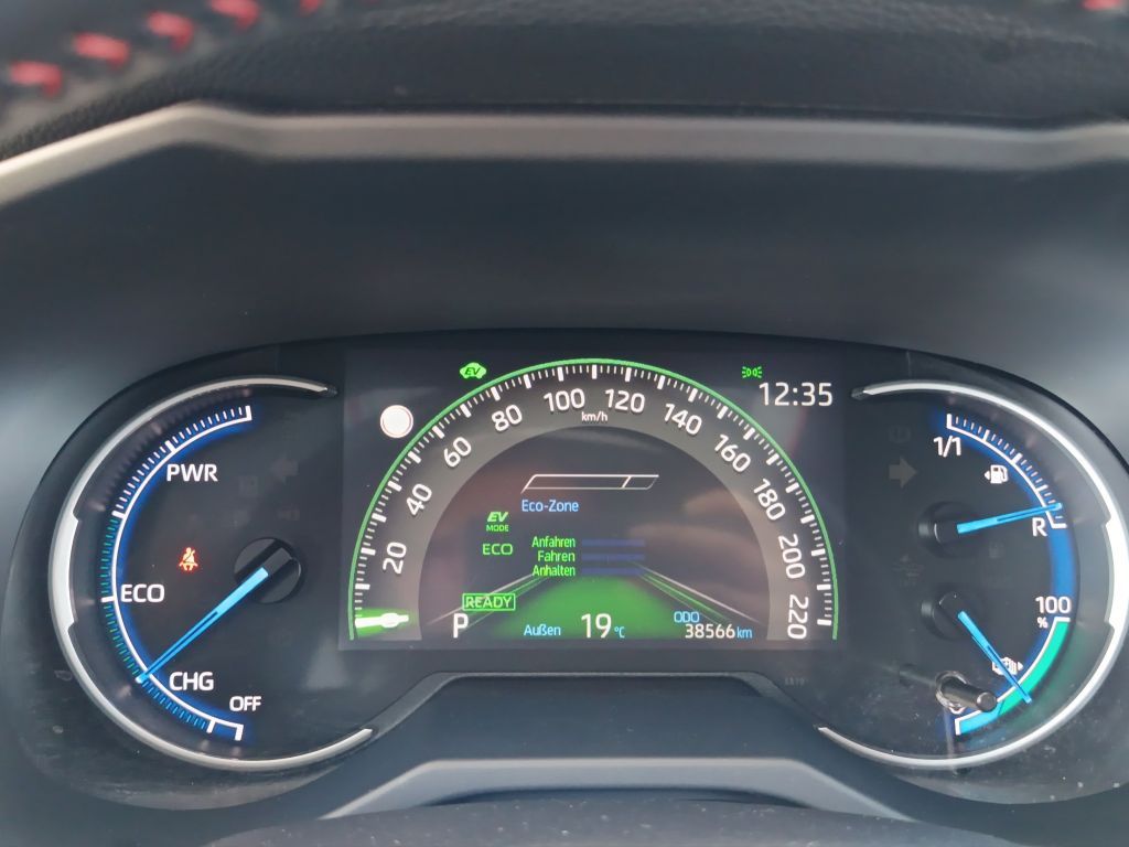 Toyota RAV 4 Plug-in Hybrid - Samsaru's Car Outlet