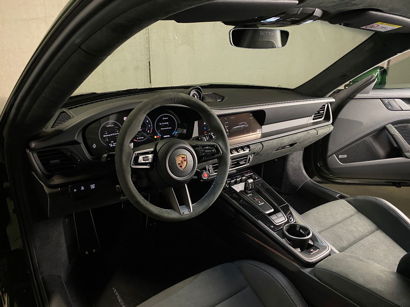Porsche 992 (911) Carrera 4 GTS | Liftsystem | InnoDrive