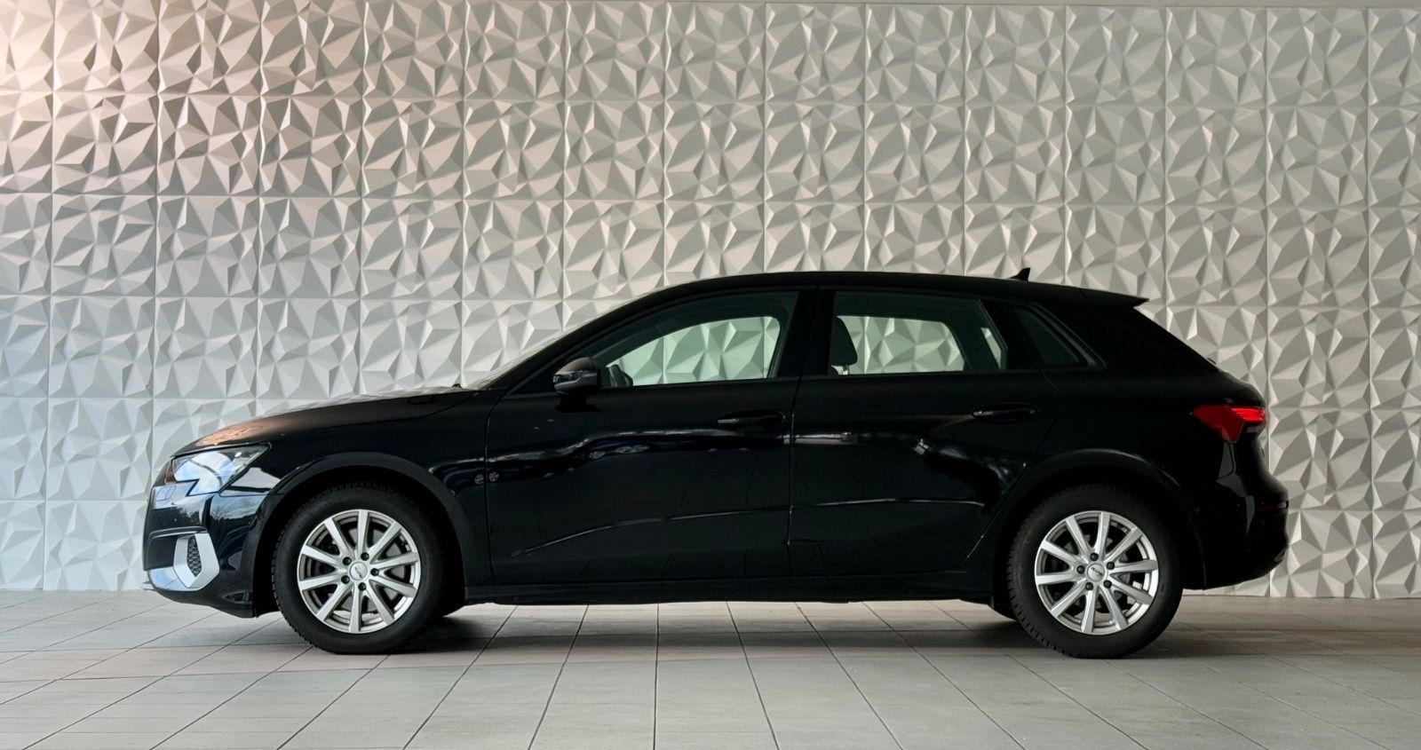 Audi A3 Sportback 35 TDI - Samsaru's Car Outlet