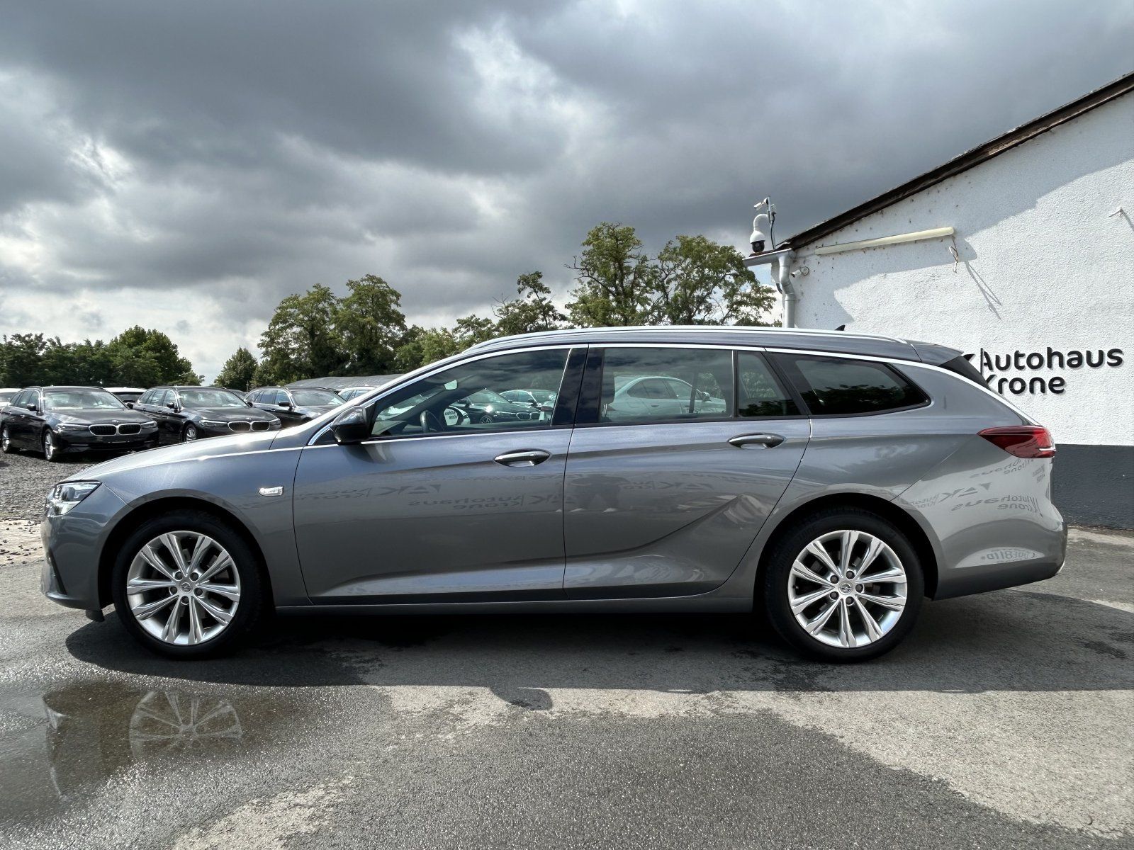 Opel Insignia 2.0 CDTI Business - Samsaru's Car Outlet