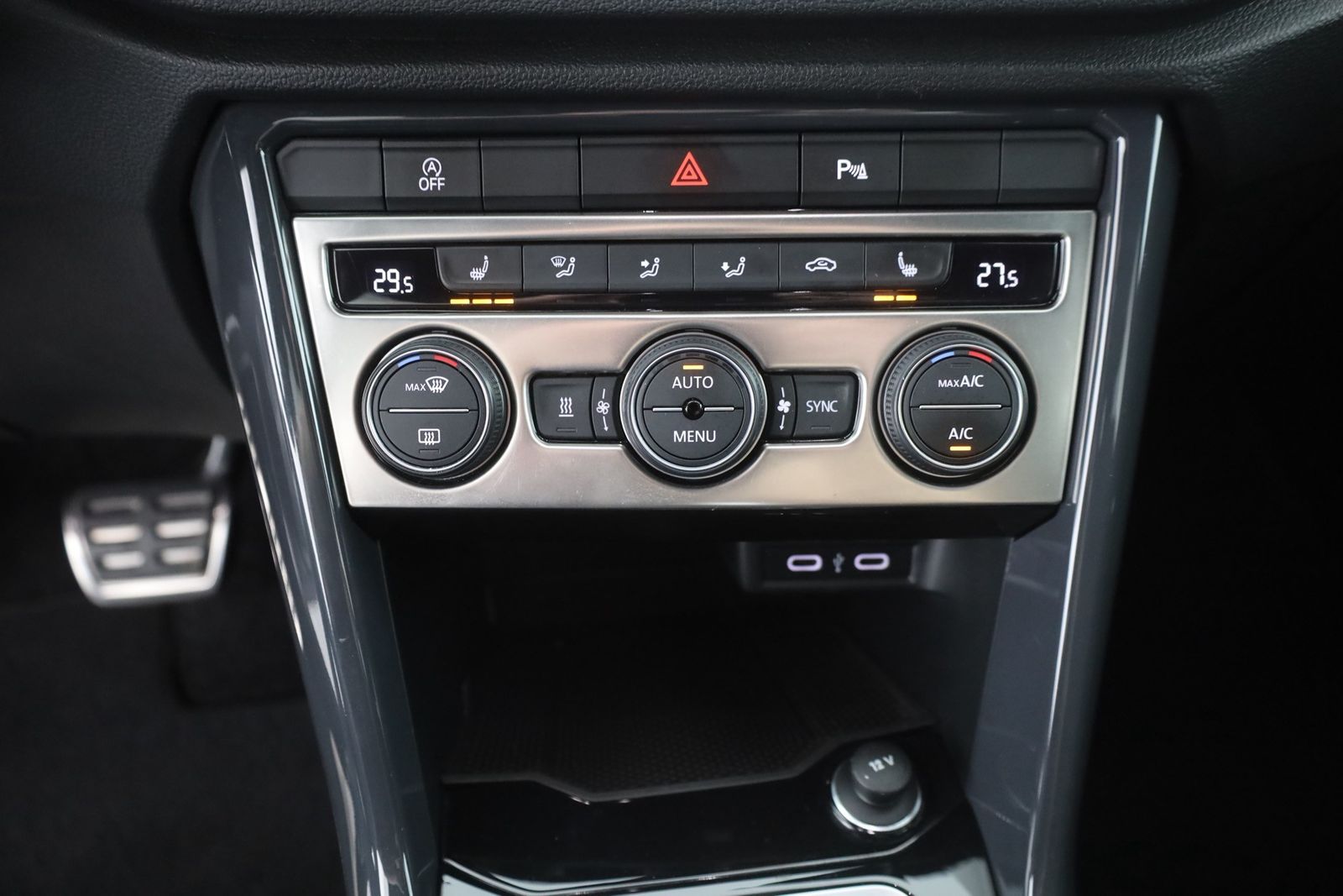 Volkswagen T-Roc 2.0 TSI 4Motion sport - Samsaru's Car Outlet