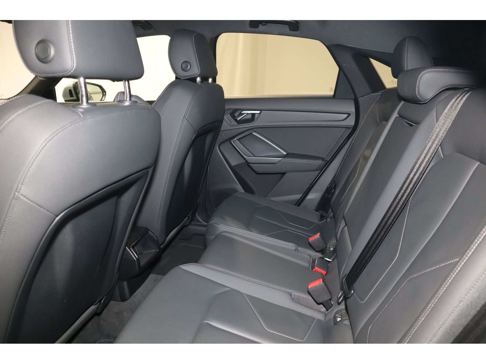 Audi Q3 Sportback 35 TDI quattro - Samsaru's Car Outlet